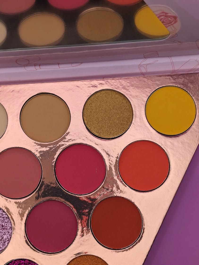 "Azaleah" Makeup Palette