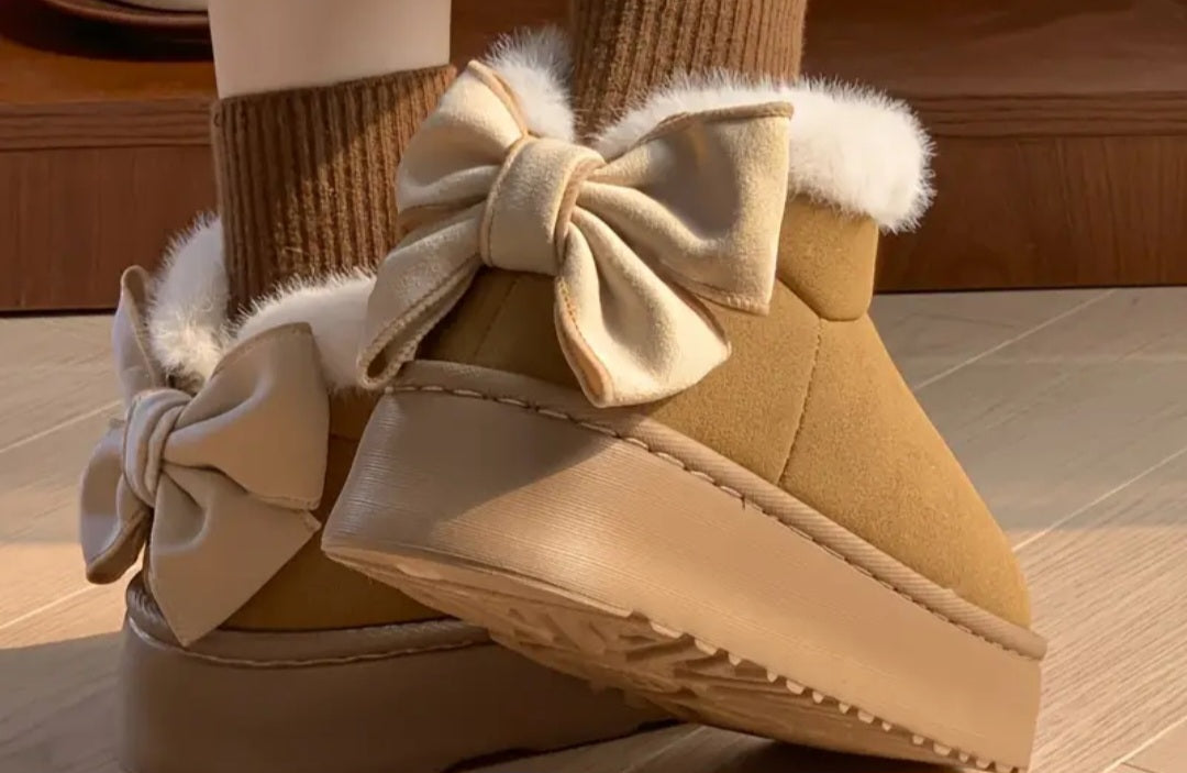 BOW BOOTS